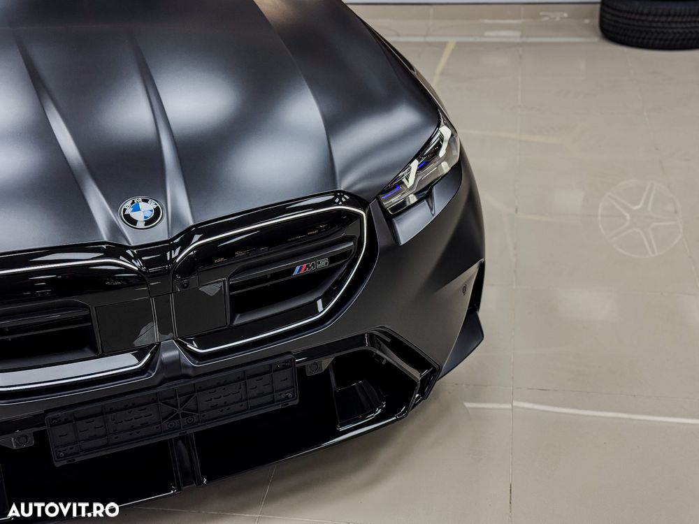 BMW M5 xDrive AT PHEV - 3