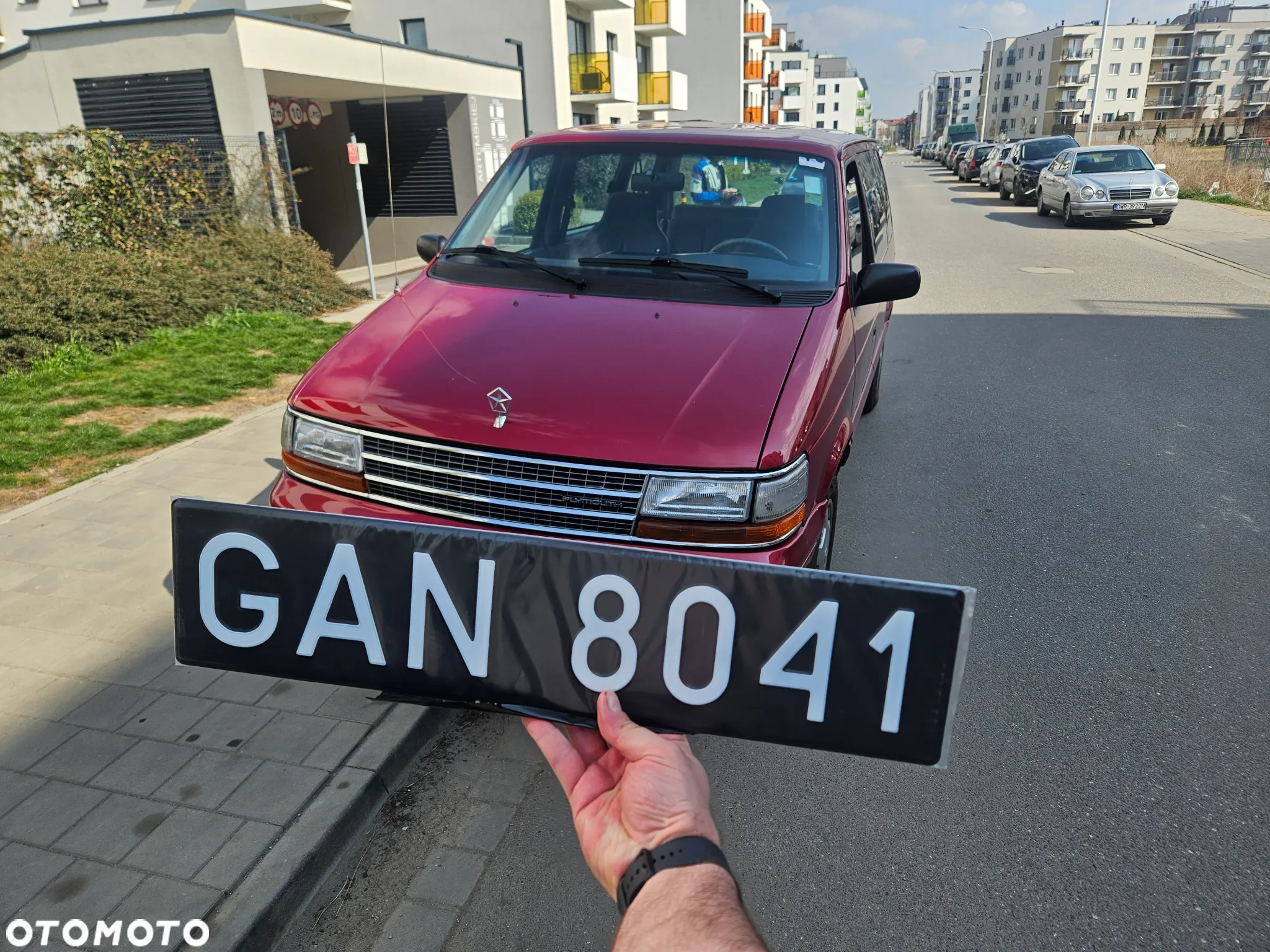 Plymouth Voyager - 38