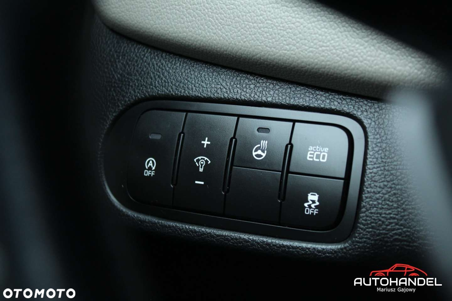Kia Carens - 10