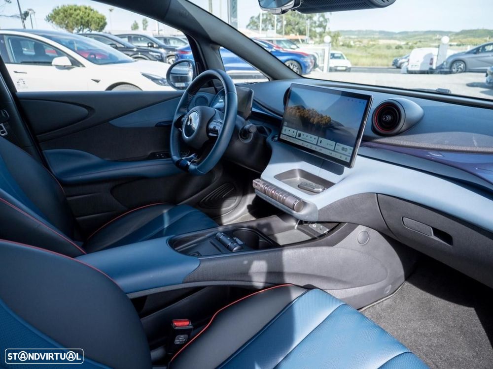 BYD Dolphin 60.4 kWh Design - 17