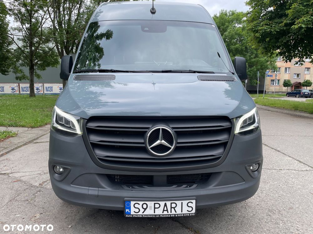 Mercedes-Benz Sprinter - 10