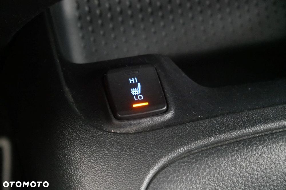 Toyota Corolla 1.8 Hybrid Comfort - 23