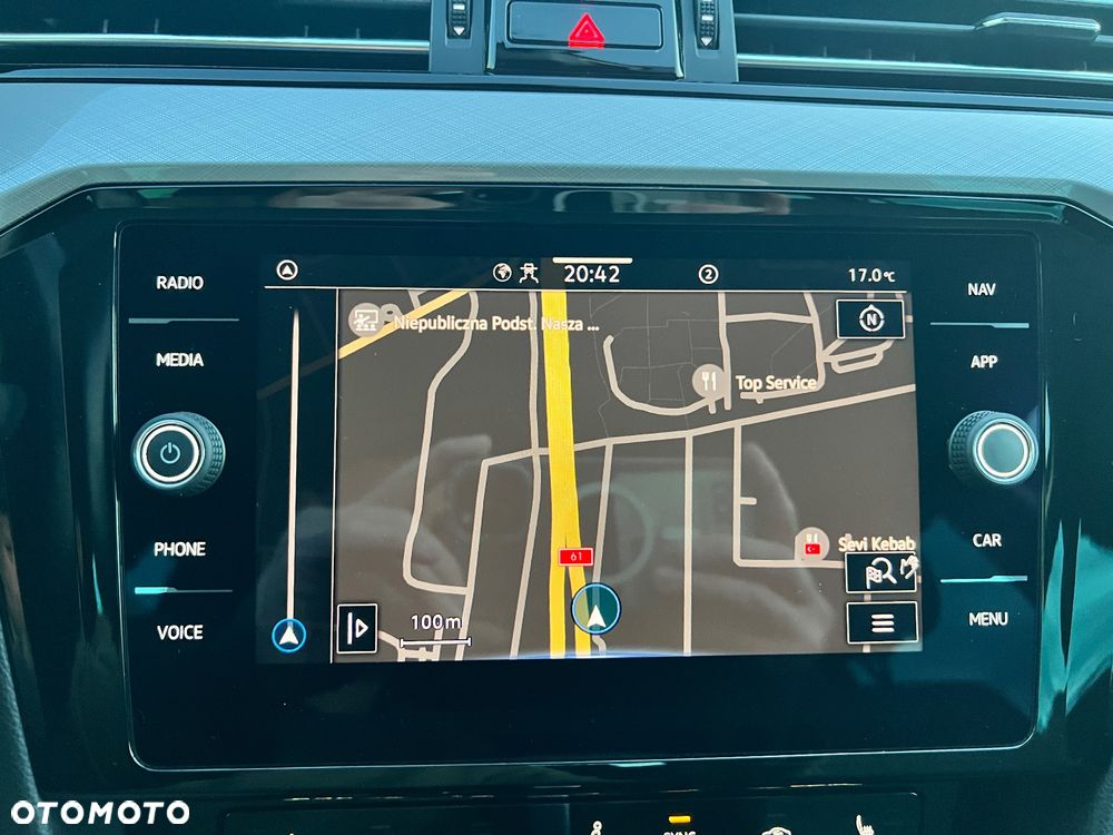 Volkswagen Passat 2.0 TSI Business DSG - 25