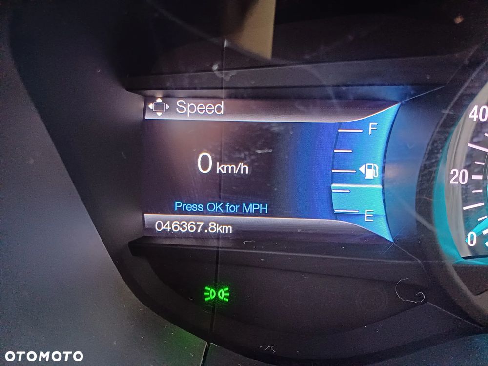 Ford Fusion 2.0 EcoBoost Titanium - 25