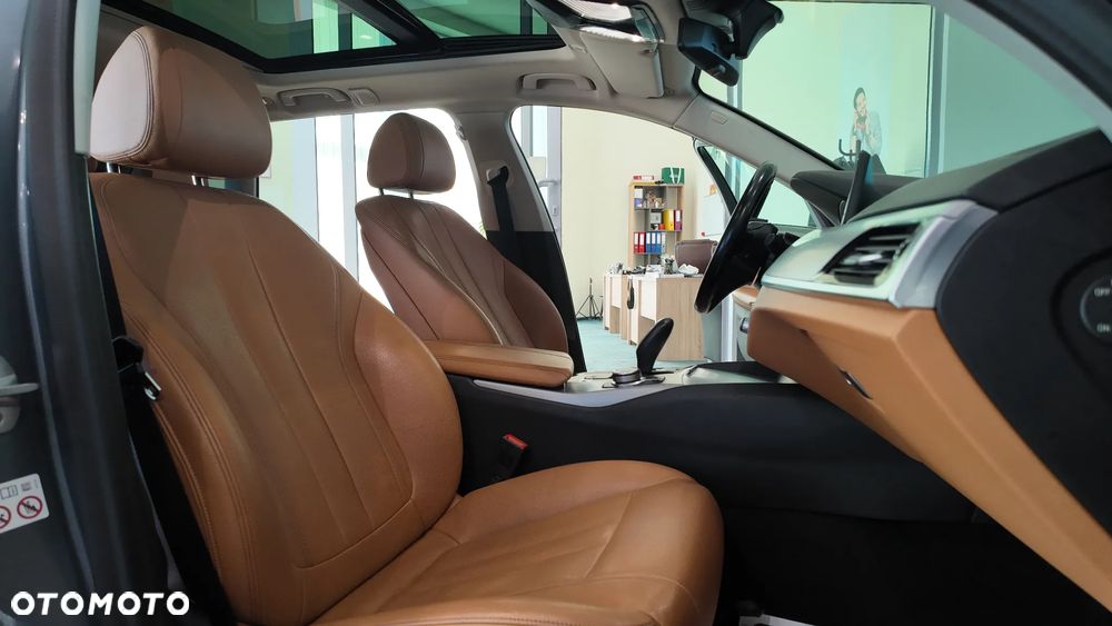 BMW Seria 5 520d Luxury Line sport - 36