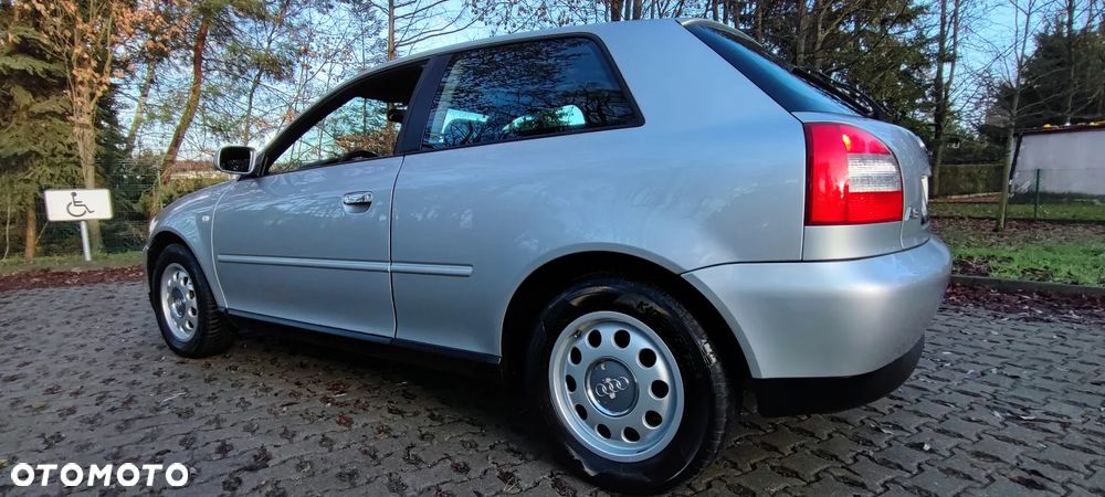 Audi A3 3-drzwiowe 1.6 Ambiente - 6