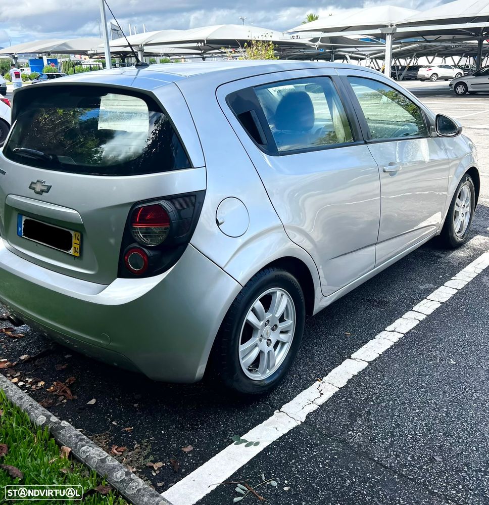 Chevrolet Aveo 1.2 LS - 2