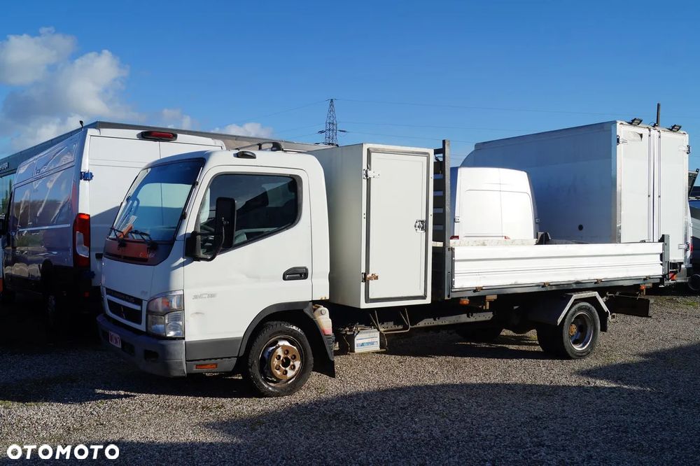 Mitsubishi Canter - 9