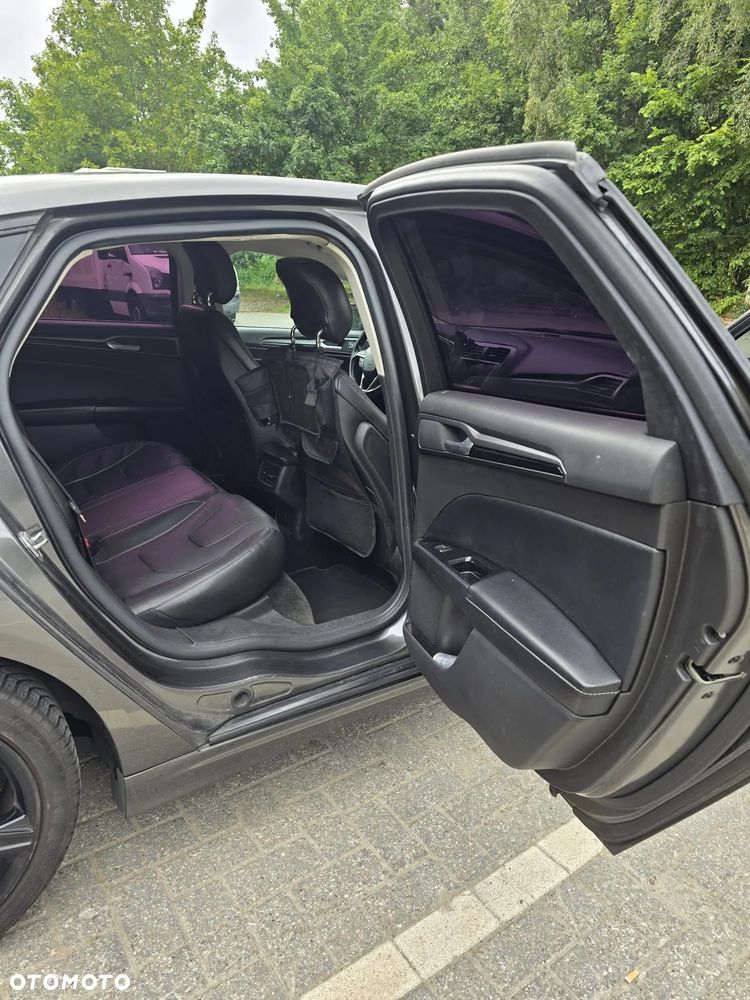 Ford Fusion 2.0 EcoBoost Titanium - 15