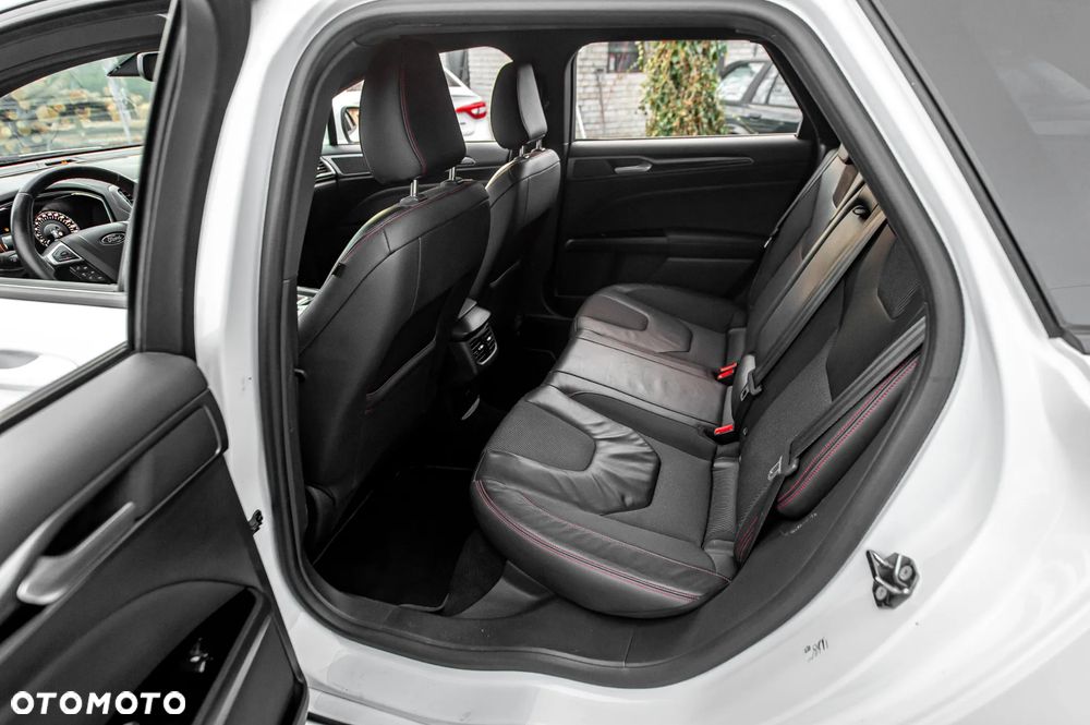 Ford Mondeo - 18