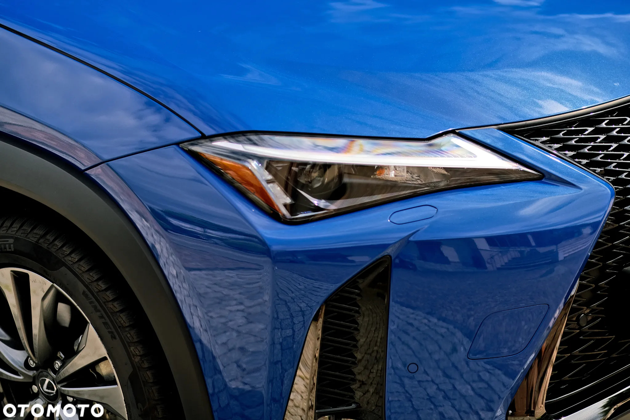 Lexus UX - 8