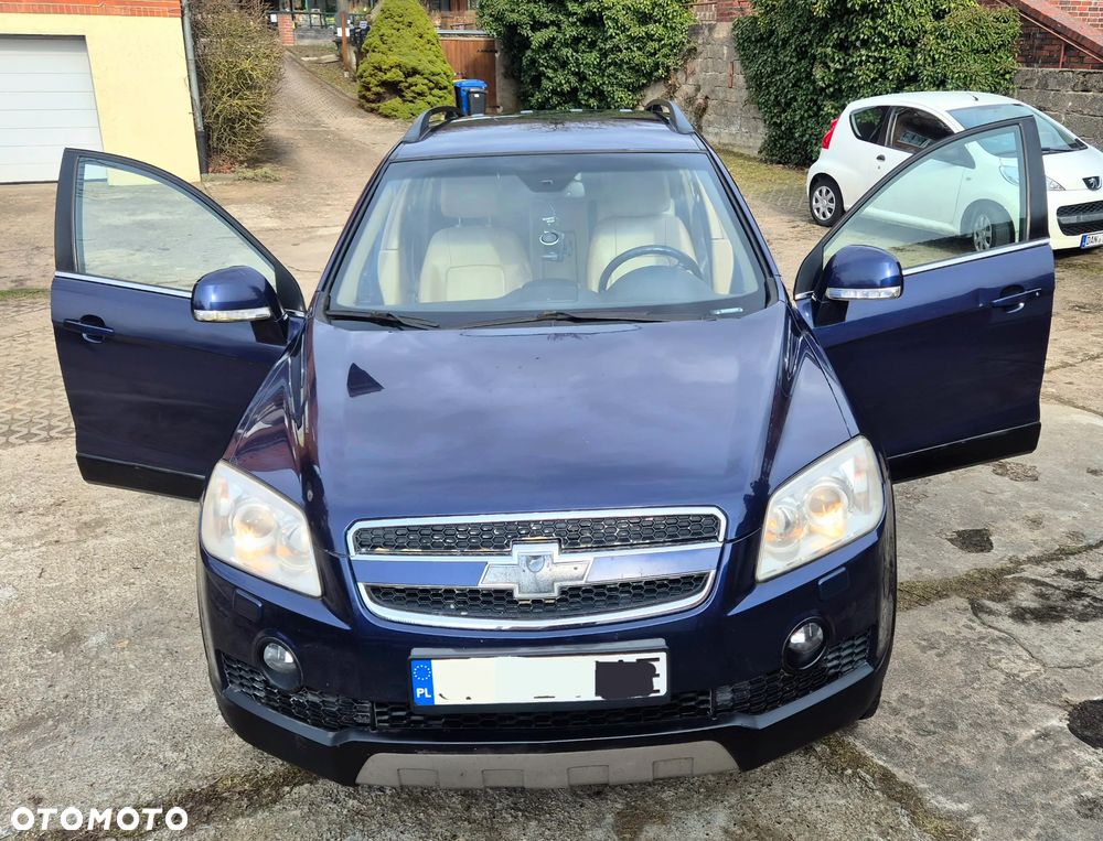 Chevrolet Captiva 3.2 LT (deu) - 11