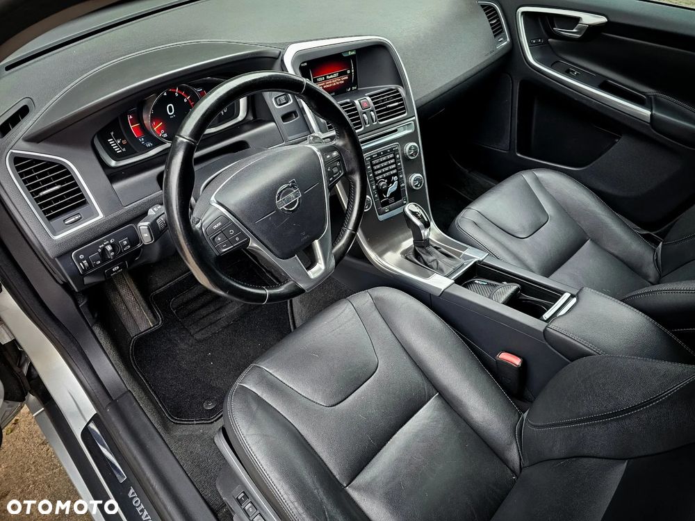 Volvo XC 60 T6 AWD Momentum - 20