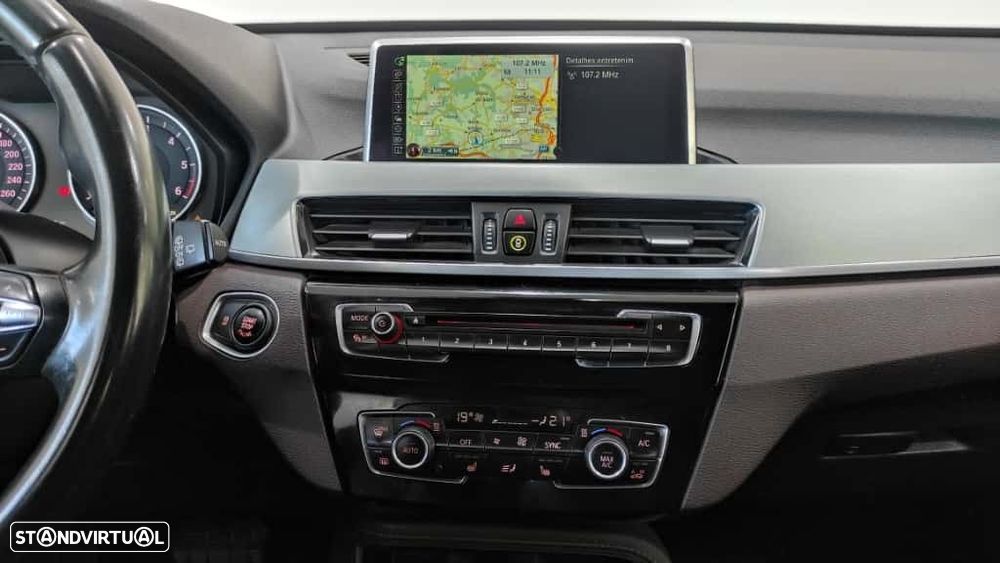 BMW X1 20 d xDrive Auto - 28