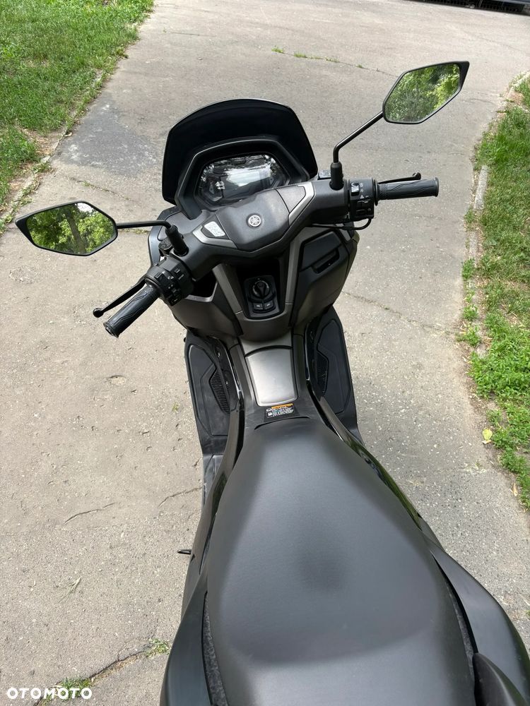 Yamaha NMAX - 4