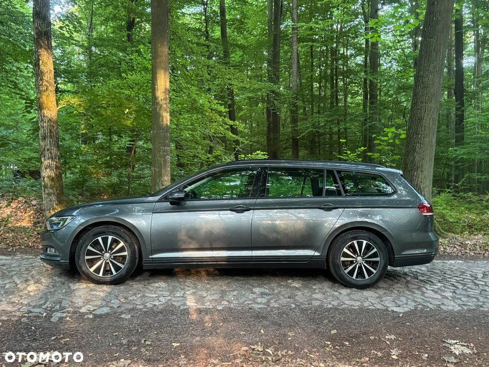 Volkswagen Passat - 3