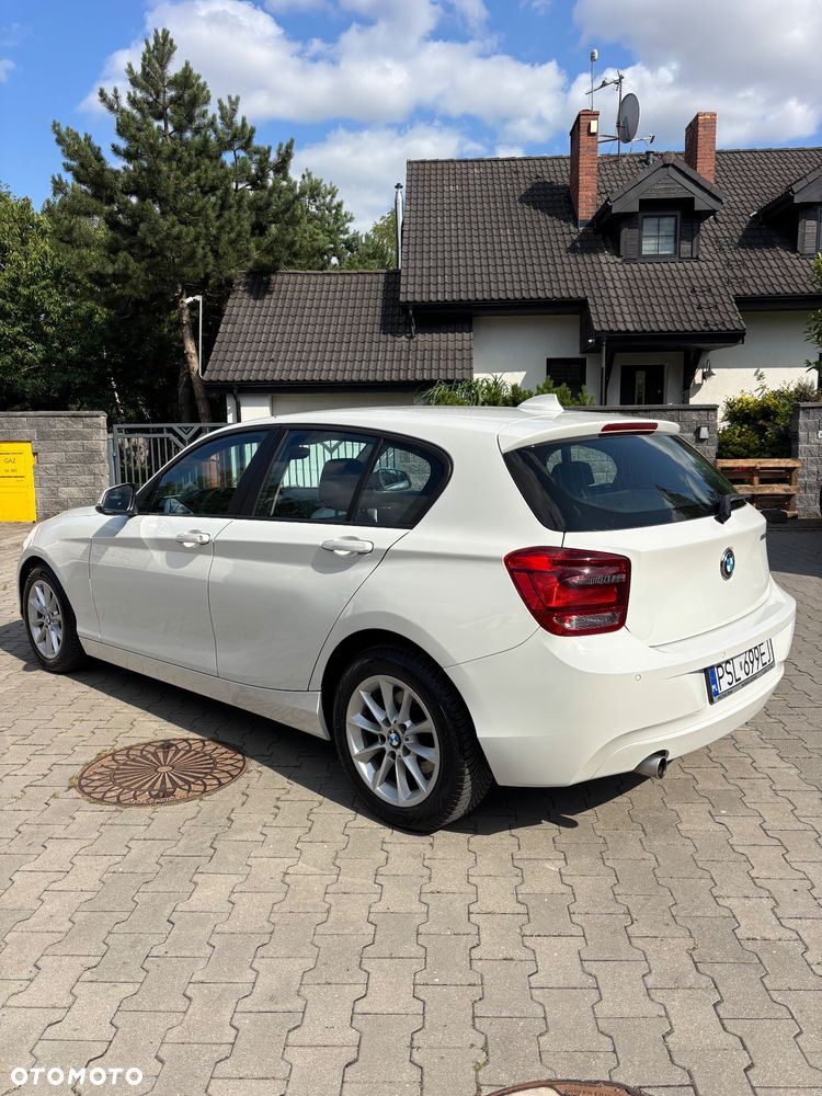 BMW Seria 1 116i - 8