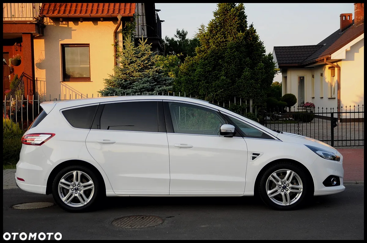 Ford S-Max 2.0 TDCi Titanium - 22