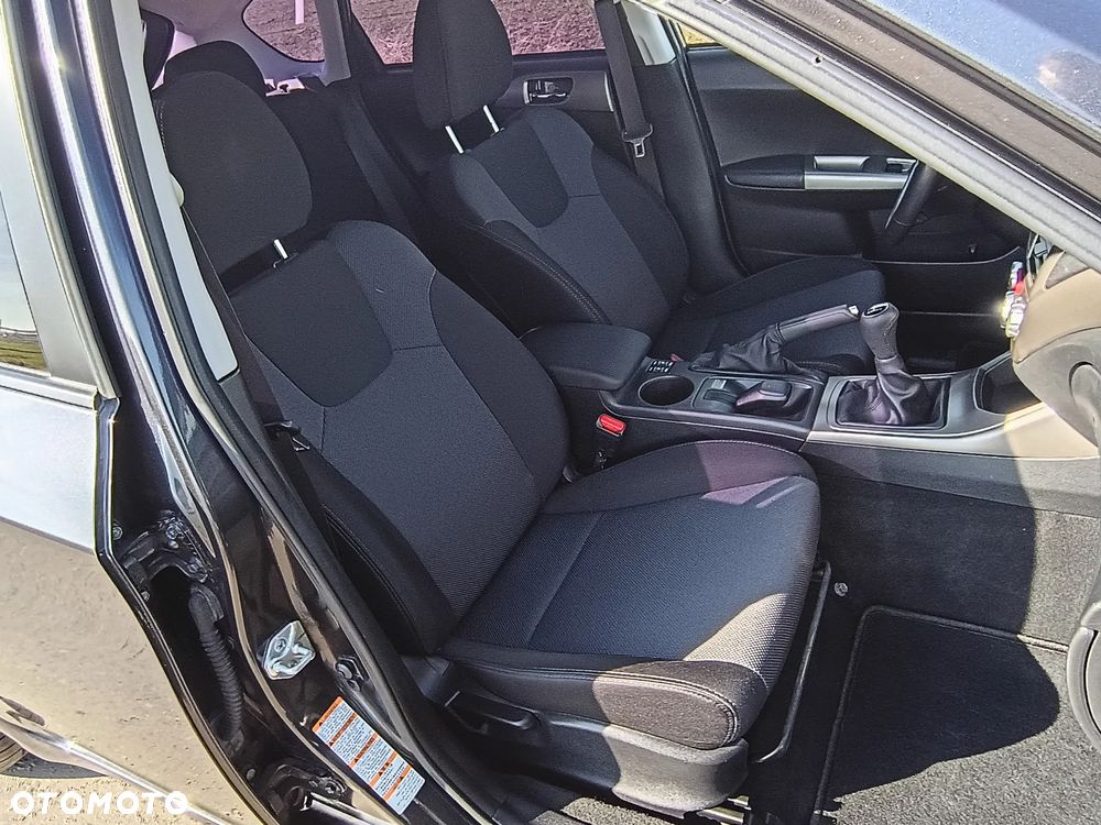 Subaru Impreza - 7