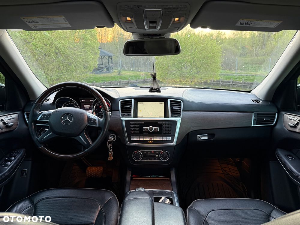 Mercedes-Benz GL 350 BlueTEC 4-Matic - 6