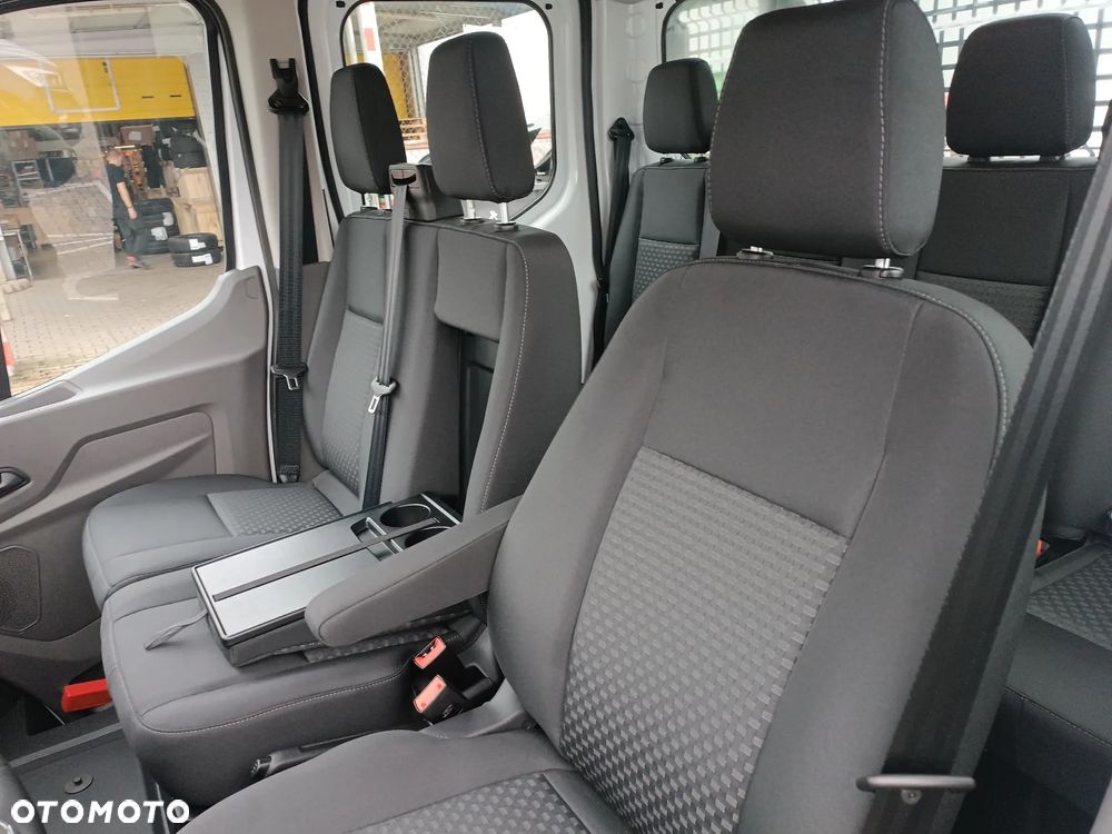 Ford Transit - 11