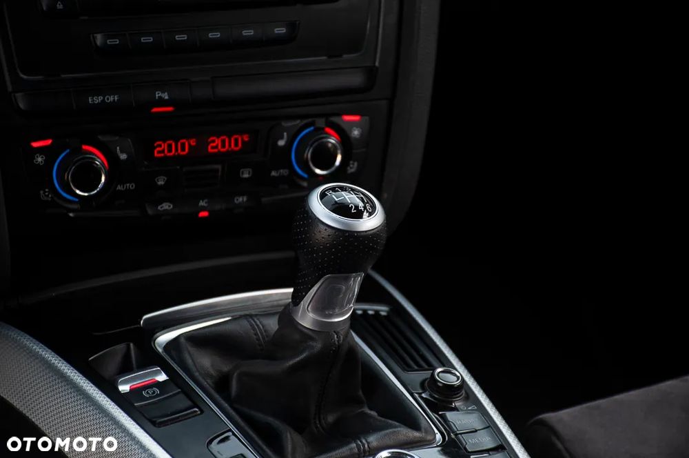 Audi A4 Avant 2.0 TDI - 32