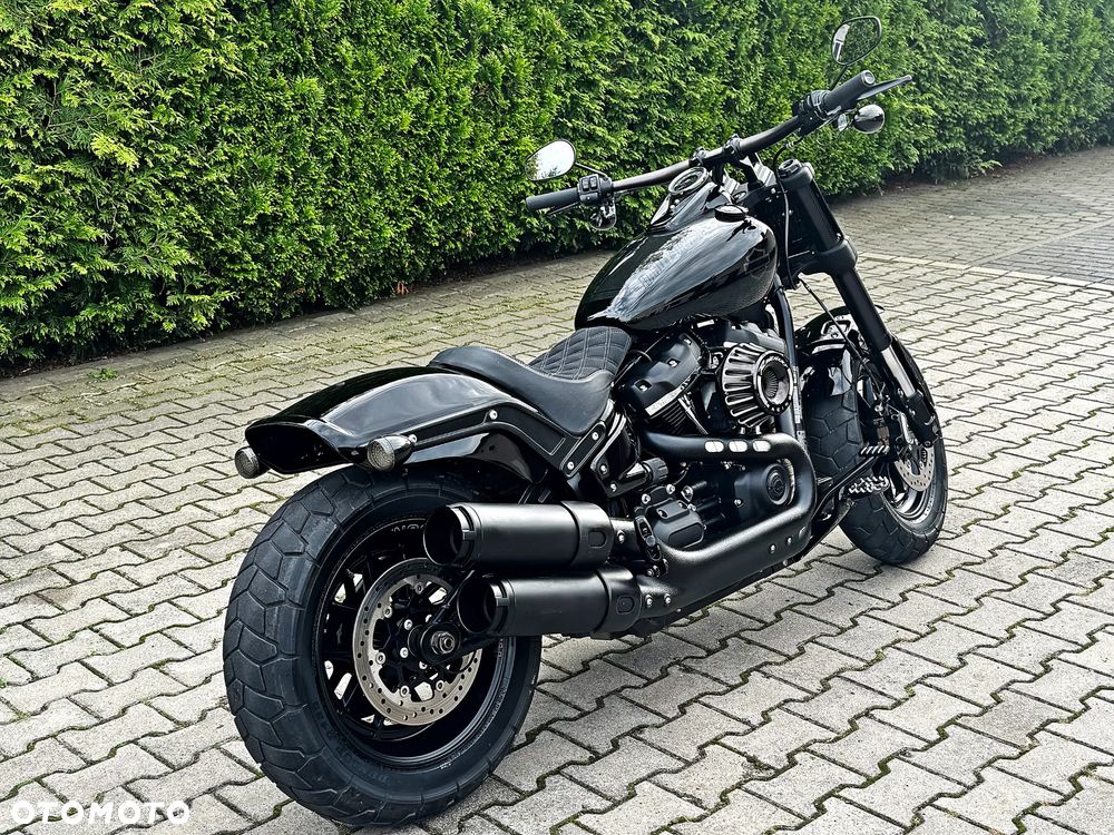 Harley-Davidson Softail Fat Bob - 17