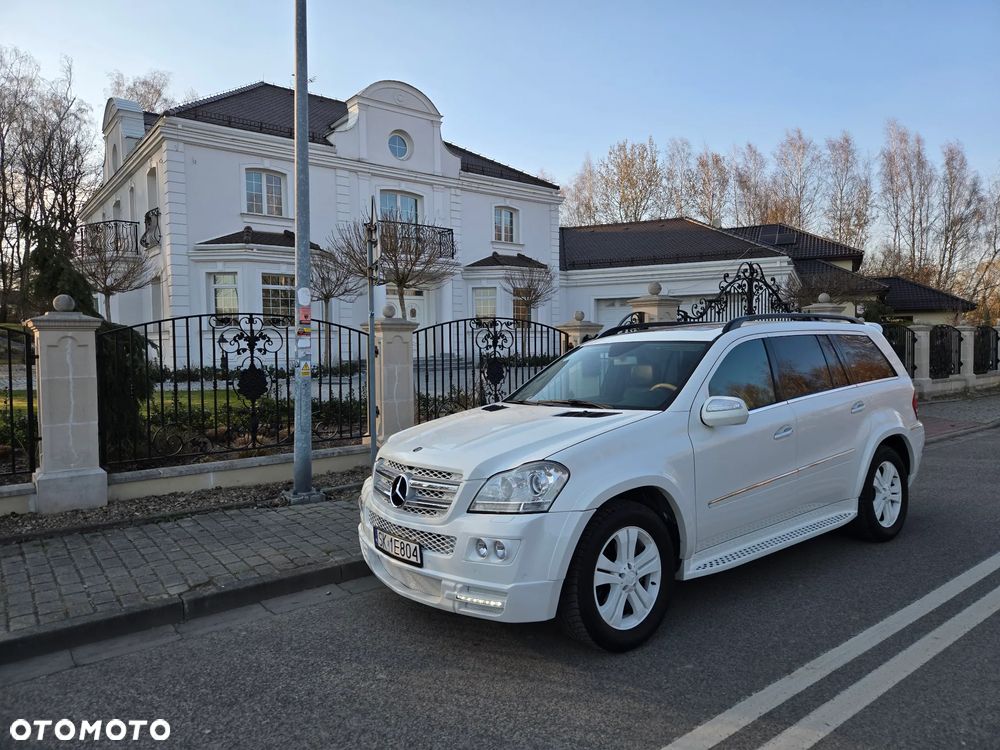 Mercedes-Benz GL 500 4Matic 7G-TRONIC - 1