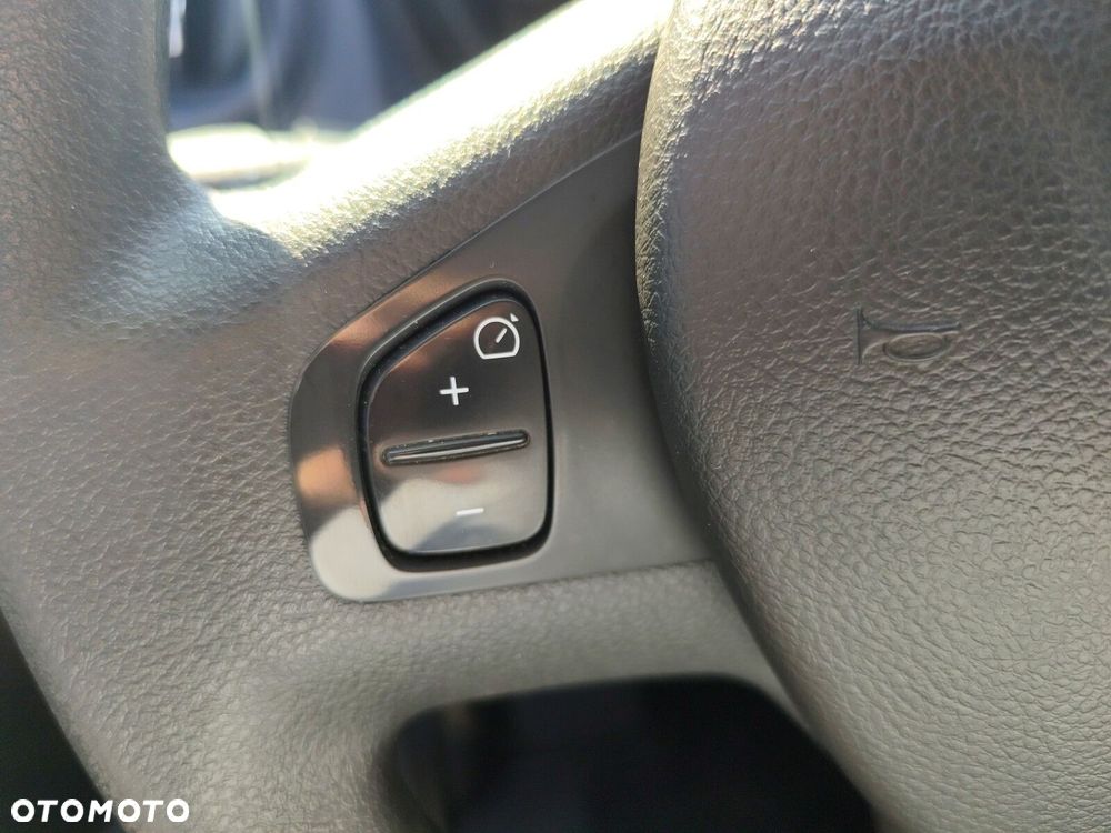 Opel Vivaro MY - 17