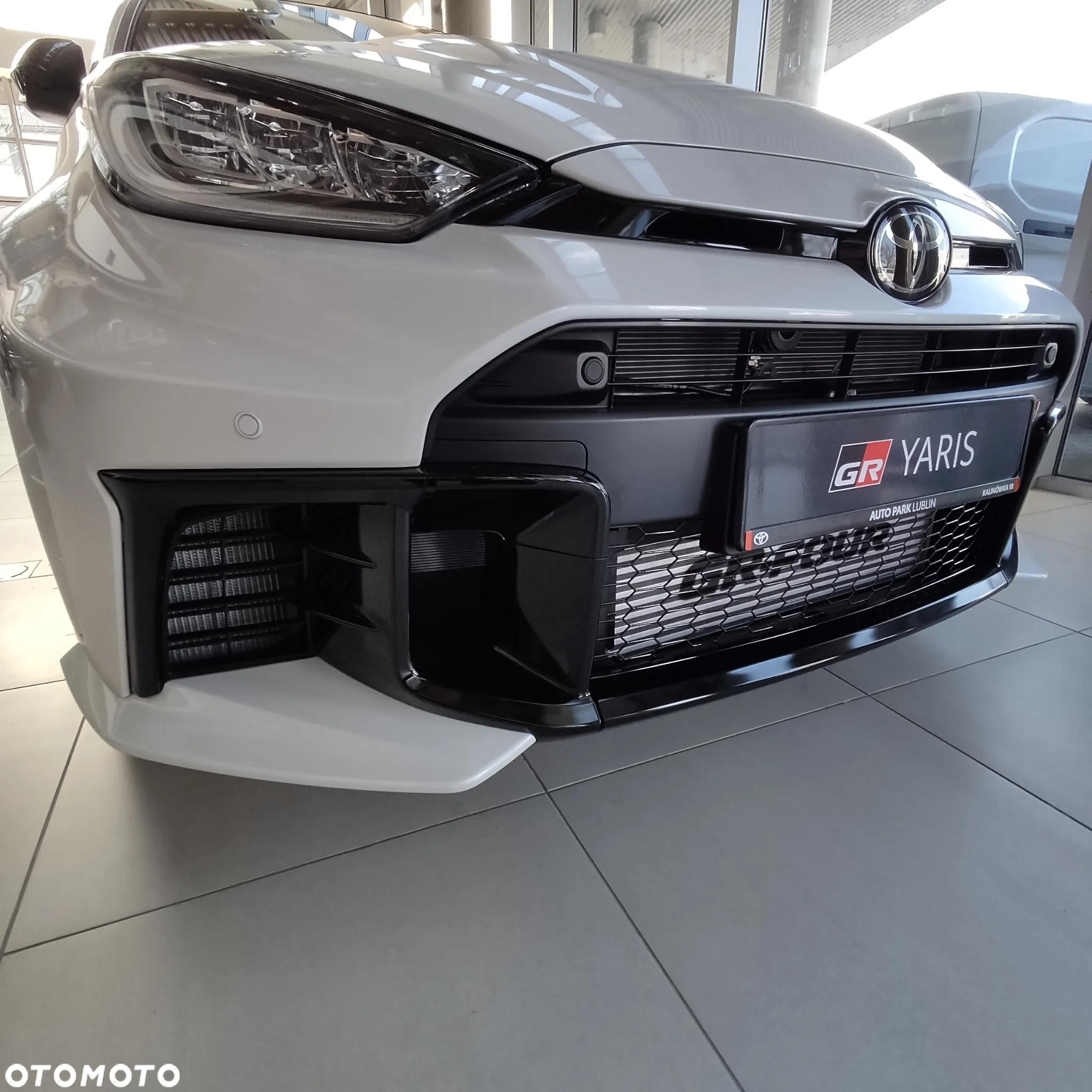 Toyota Yaris GR 1.6 Dynamic - 8