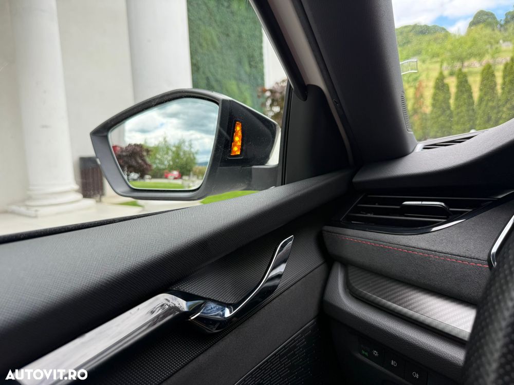 Skoda Octavia 2.0 TDI DSG RS Plus - 17