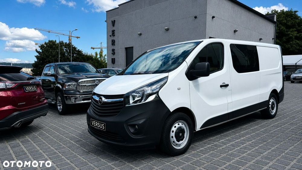 Opel Vivaro - 1
