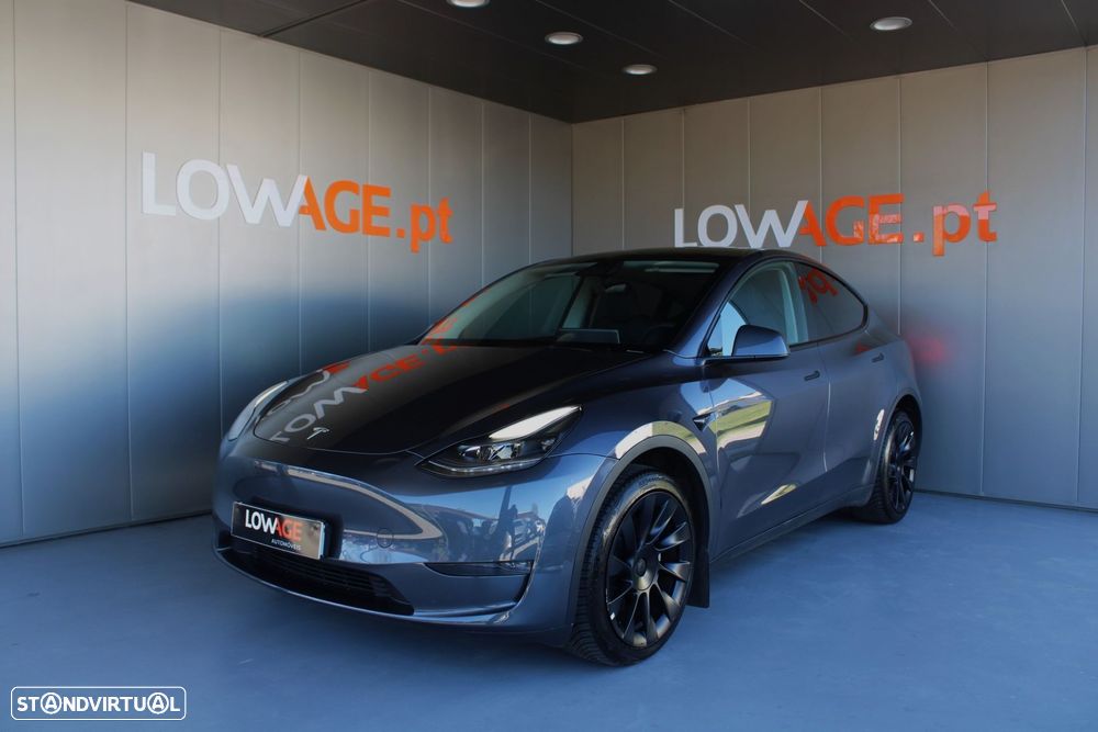 Tesla Model Y Long Range Dual Motor AWD - 37