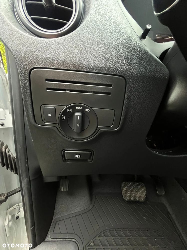 Mercedes-Benz Vito 119 - 29