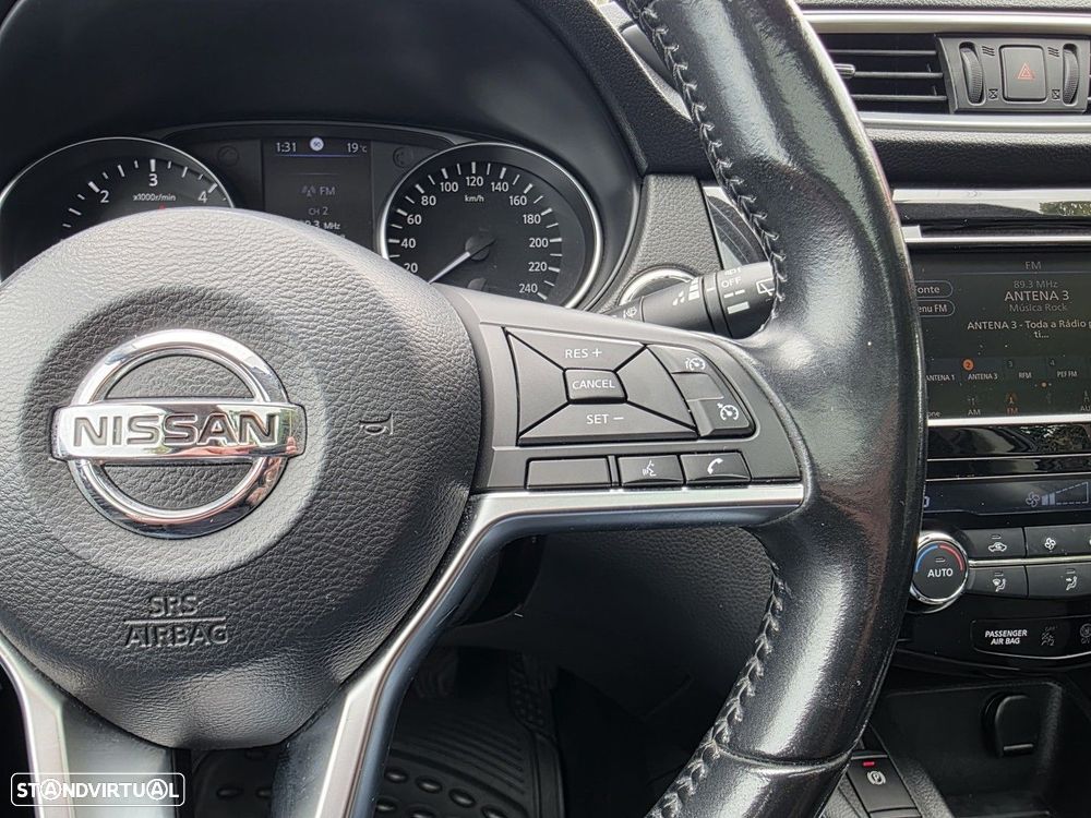 Nissan Qashqai 1.5 dCi N-Connecta J18 - 18