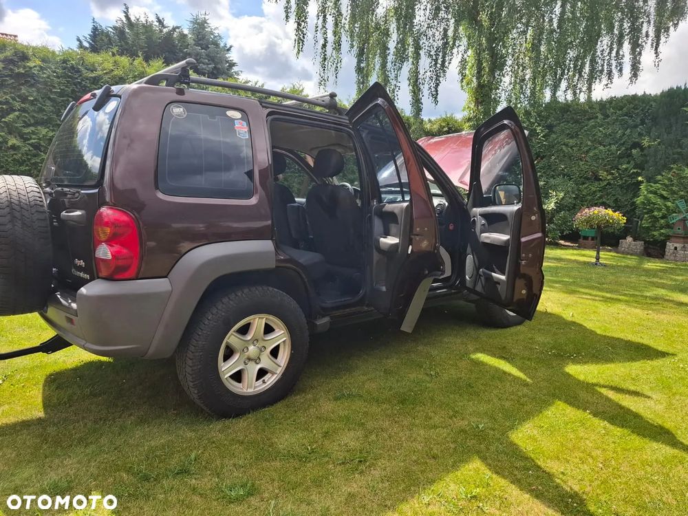 Jeep Cherokee 2.4 Sport - 9