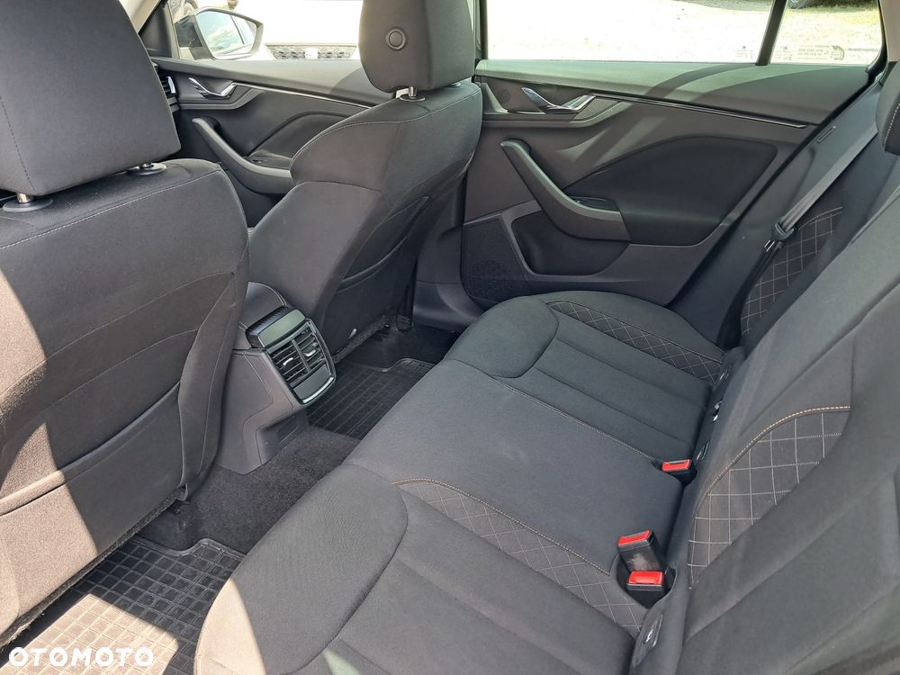 Skoda Kamiq 1.0 TSI Ambition - 27