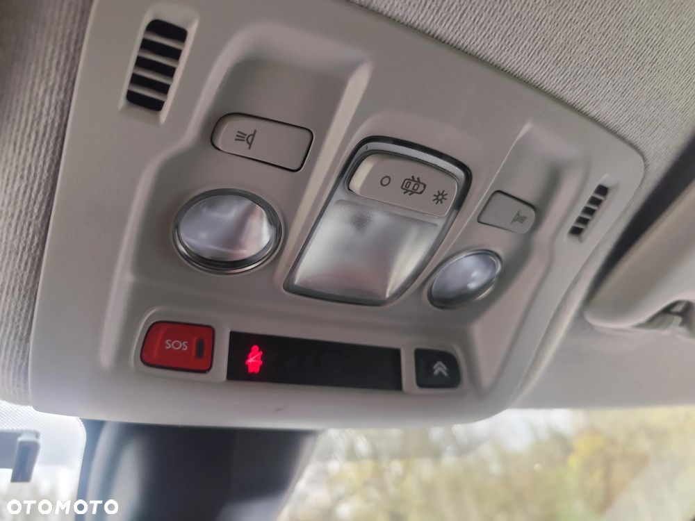 Citroën C3 1.2 PureTech Exclusive - 21