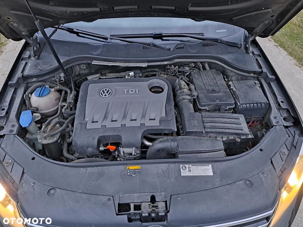 Volkswagen Passat Variant 2.0 TDI BlueMotion Technology Highline - 20