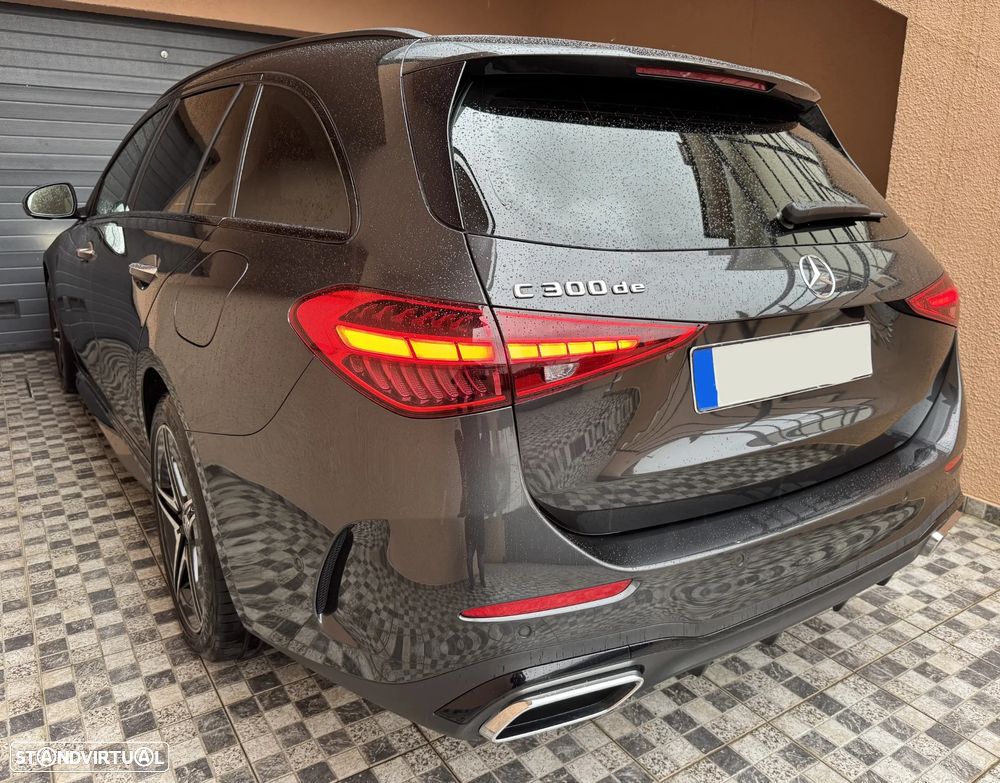 Mercedes-Benz C 300 de AMG Line - 4
