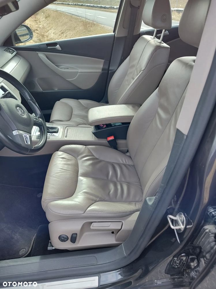 Volkswagen Passat 1.8 TSI Comfortline DSG - 11