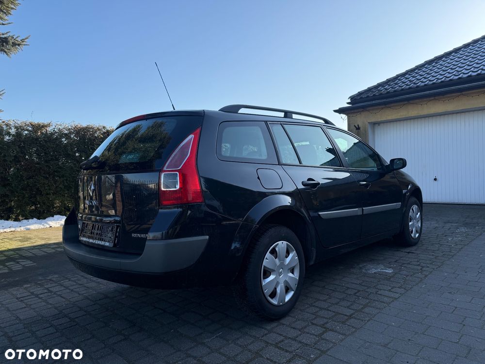 Renault Megane 1.6 Avantage - 6