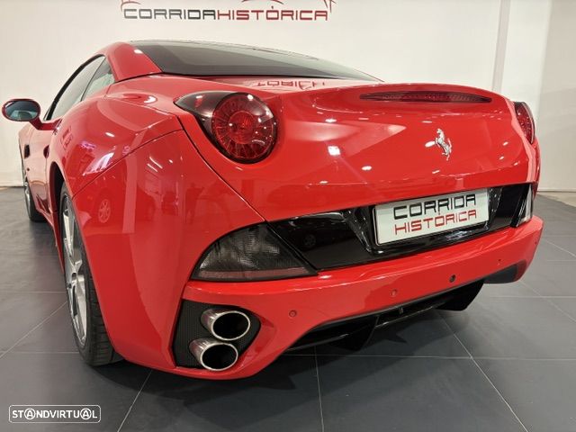 Ferrari California F1 - 12