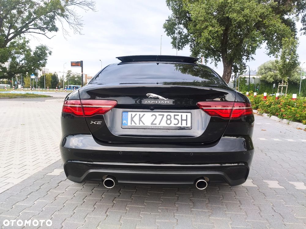 Jaguar XE P250 S - 6