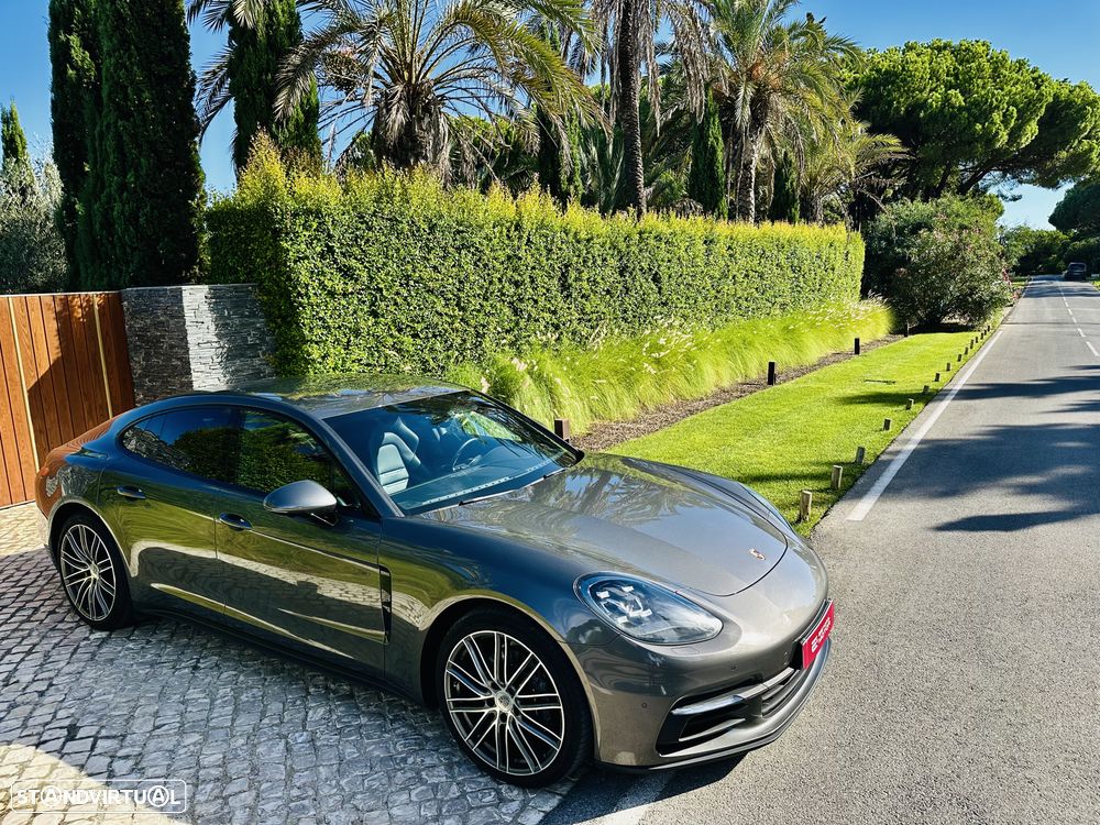 Porsche Panamera 4 Edition 10 Anos - 14