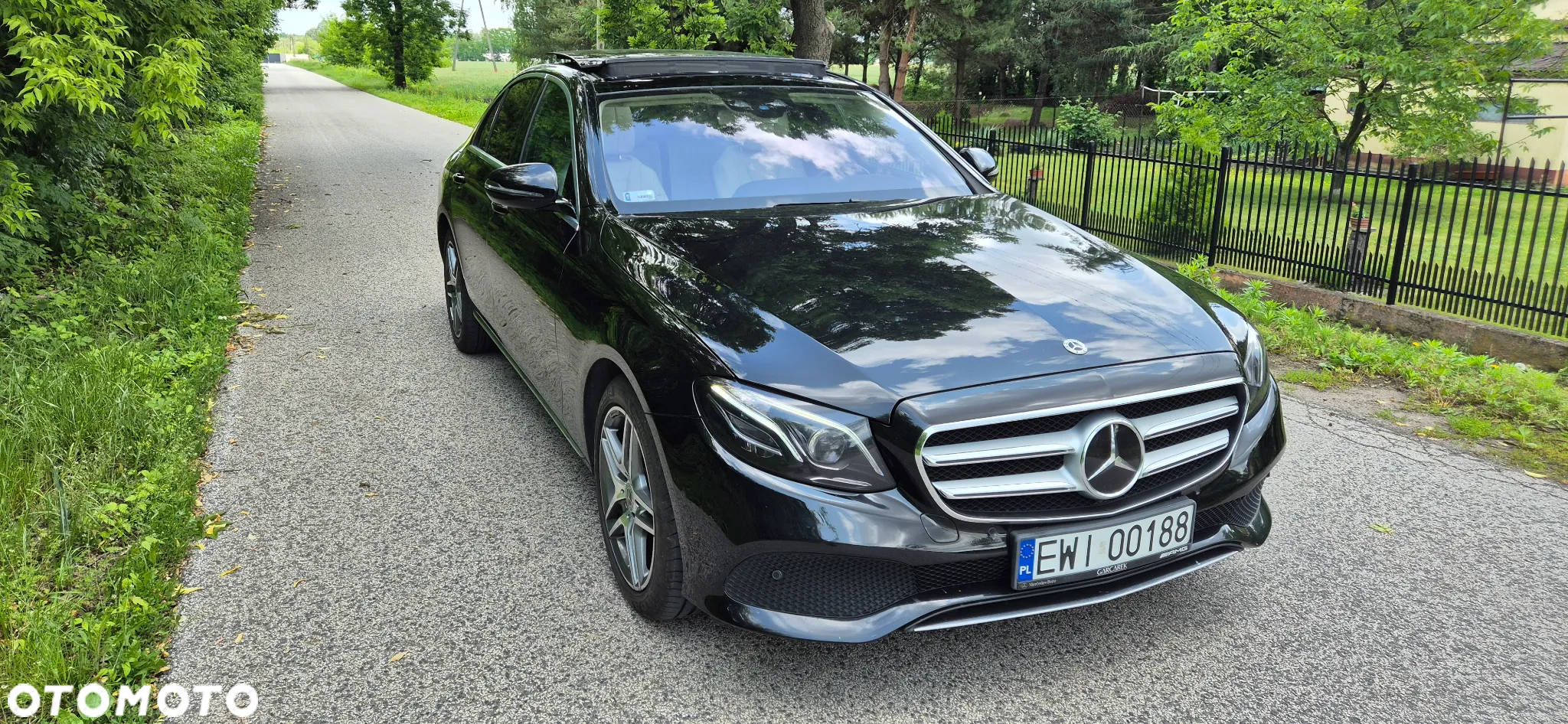 Mercedes-Benz Klasa E 220 d 4-Matic 9G-TRONIC - 8