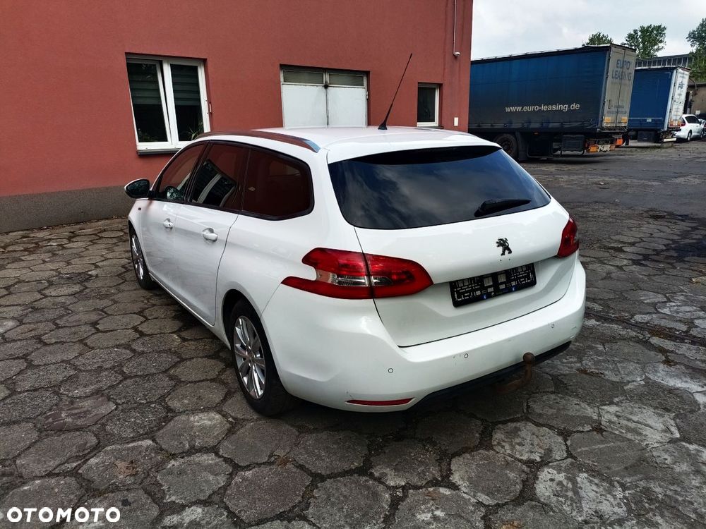 Peugeot 308 - 4