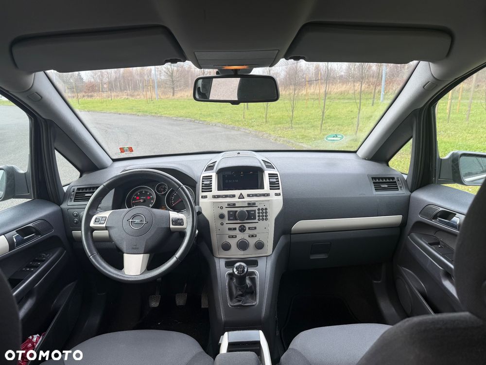 Opel Zafira 1.8 Cosmo - 6