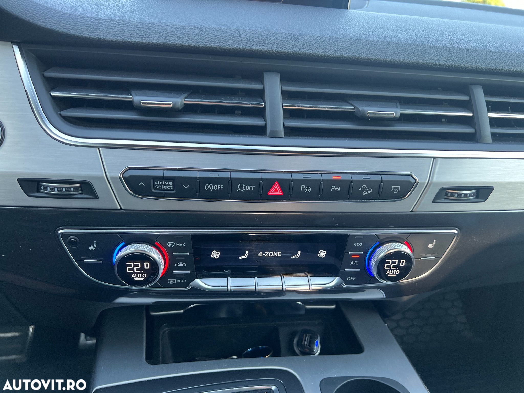 Audi Q7 3.0 50 TDI quattro Tiptronic - 24