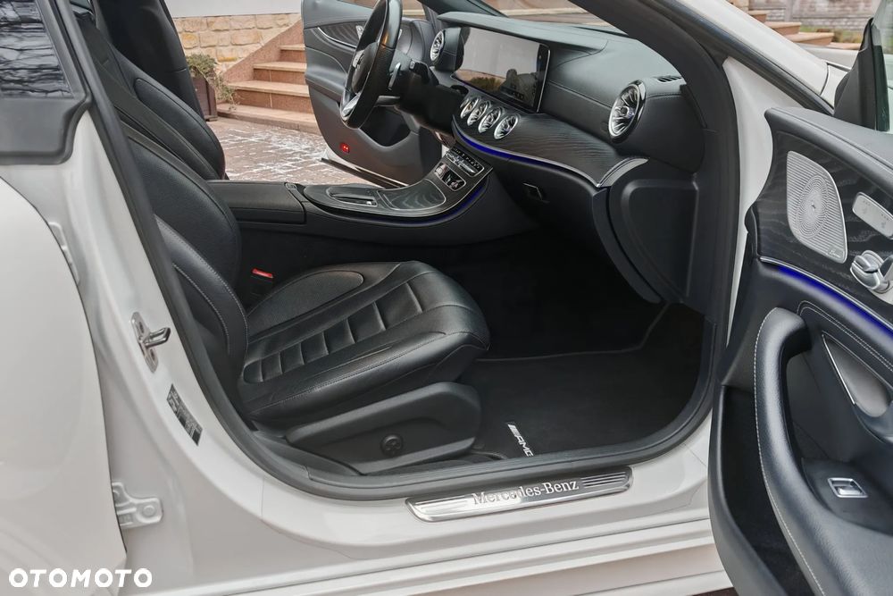 Mercedes-Benz CLS 220 d AMG - 10